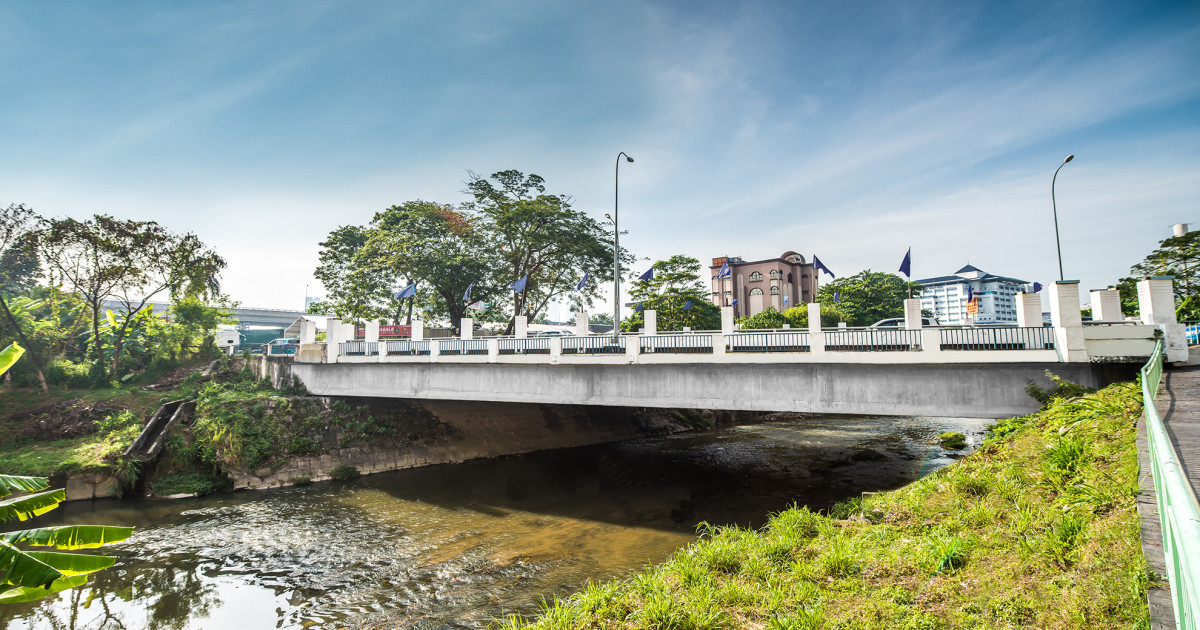 SUNGAI GOMBAK BRIDGE Temokin